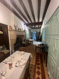B&B / Chambres d'hotes LE PRIEURE DE BUFFON : photos des chambres