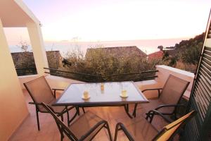 Two-Bedroom Apartment - Classic with Sea View(1-6 Adults)