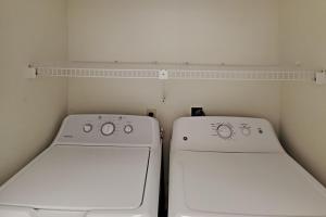 Edgewater Tower I #111