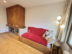 Appartements Studios + Cabine a Megeve, 4 Couchages, 500m des Remontees, Balcon Sud, Parking Inclus - FR-1-597-34 : photos des chambres