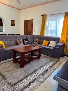 Breezy hideaway malindi - Dakacha