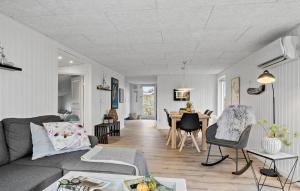 Cozy Home In Haderslev With Wifi