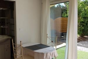 Maisons d'hotes Le Cabassou du medoc : Studio avec Terrasse