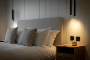 Sea View Apartment overlooking Mumbles Bay
