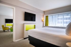 Suite room in Thon Hotel Brussels City Centre