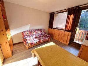 Appartements Charmant Studio 4 Pers. - Proche des Pistes et Commerces, Calme et Ensoleille - FR-1-265-323 : photos des chambres
