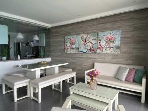 Amazing 3BR with Ocean View in Marbella