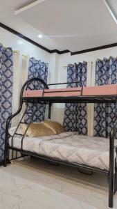 2 Bedroom 2 Storey Near Robinsons Marasbas