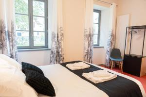 Uch-y-Gite BY PRIMO CONClERGERIE