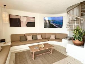 Vista al Mar, Terraza y Albercas