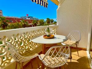 BLUEBIRD Luxury apartment in Las Americas