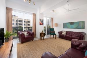 Pendennis Fern - 4-Bedroom Luxury Retreat with Rooftop Pool in Central Colombo