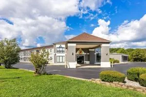 迪克森速8酒店 - Waverly