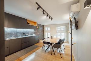 24 Agosto Amazing Triplex by Vacationy