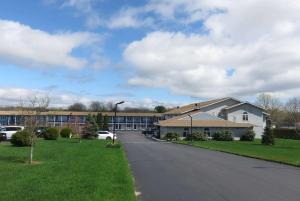 Days Inn by Wyndham MiddletownNewport Area