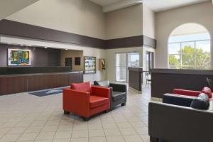 Days Inn by Wyndham Steinbach