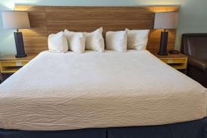 Days Inn by Wyndham Lake Havasu