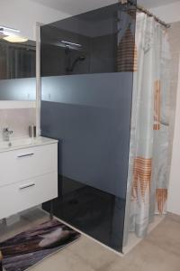 Appartements Appartement T2 cosy - Embrun : photos des chambres