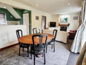 Three bedroom village home, near Grimsby and Cleethorpes