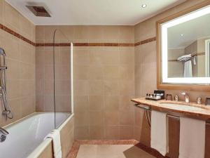 Hotels Pullman Paris La Defense : photos des chambres