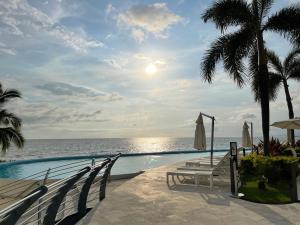 Peninsula Condo 2B-T3