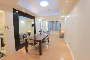 Alpha Grandview Malate Condo 2004