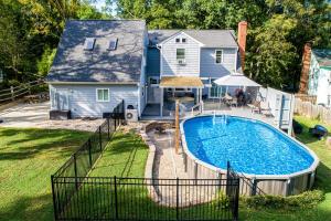 3BR Charlotte Escape Pool Hot Tub Theater