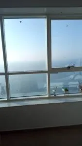 Luxury Room by the Sea Stunning View, King Bed, and Cozy Living Space - Room inside Apartment - 阿吉曼 Luxury Room by the Sea Stunning View, King Bed, and Cozy Living Space - Room inside Apartment - 阿吉曼