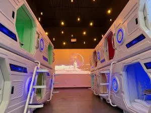 reiminski Abenteuer Space Kapseln, Tennis Squash Soccer, Sport & Wellness - Bergen