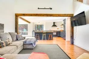 Near Okemo Slopes Peaceful Home with Trail Access - Weston