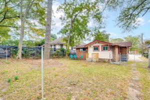 3 Mi to Dtwn Home with Fenced Yard in Atlanta!