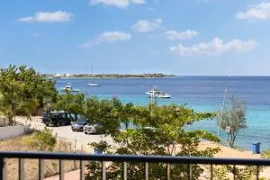 Bonaire Beach Apartment 11 with communal pool and diving facilities - Playa