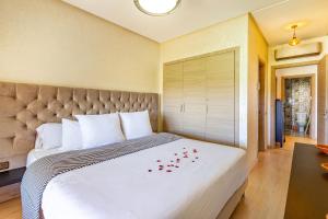 Serene Oasis Pool & Garden View