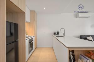 WOW Self-Contained Apartment on Hall