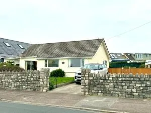 Spectacular Seaview - Beach House - 2br - Sleeps 6 - Southbourne