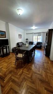 Excelente Depto de 4 ambientes