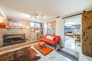 Hot Tub and Sweeping Views Apt in Clarkston!