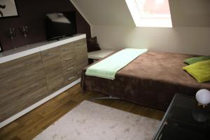 Ferienhaus Meerzeit-4SZ, 2Wohnzimmer, WLAN-8 km Warnemünde