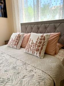 NISSI BEACH Apt 7 BIG VERANDA AND FREE WIFI