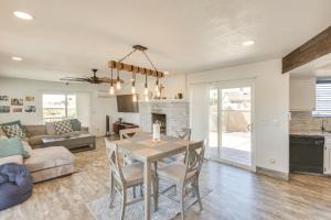 2 Mi to Lake Havasu and Dtwn Home with Game Room!