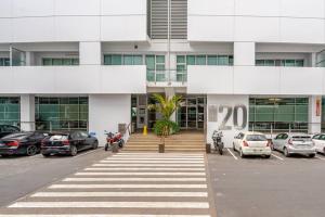 Sunbathed Penthouse With Spectacular Harbour Views