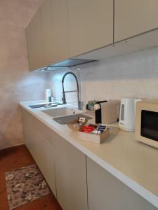 La casa di Giada, appartamento a piano terra in villetta con aria condizionata, wi-fi e parcheggio gratuito