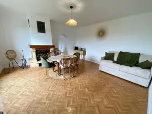 Nid douillet au bord de l'eau - Périgneux