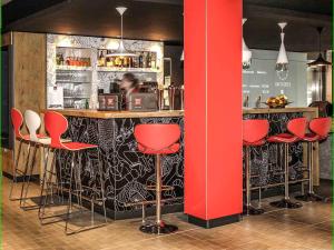 Hotels Ibis Saint-Genis-Pouilly Geneve : photos des chambres