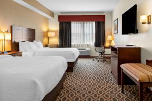 Executive Queen Room with Two Queen Beds - Non-Smoking room in Best Western Paradise Inn