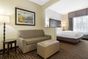 King Room with Spa Bath - Non-Smoking room in Best Western Plus Ellensburg Hotel