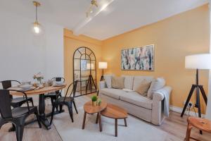 Stylish 2 bed in Central London - Walking distance to Hyde Park & Notting Hill - Apartamenty, Londyn
