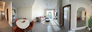 Amazing 1 BR - Downtown Dubai, Canal & Burj views