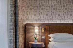 Executive King Room with View
