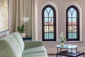 Executive King Suite with view